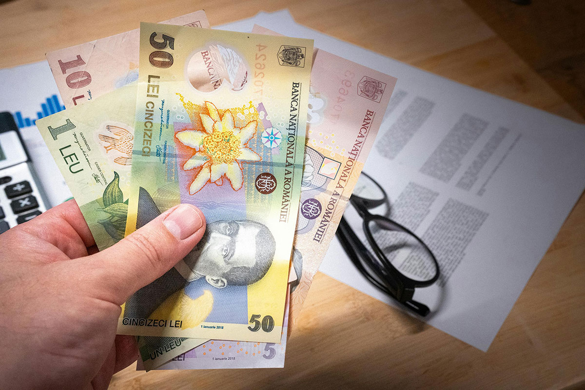 Statul schimbă regulile: ajutoarele sociale, condiționate de plata datoriilor către primării